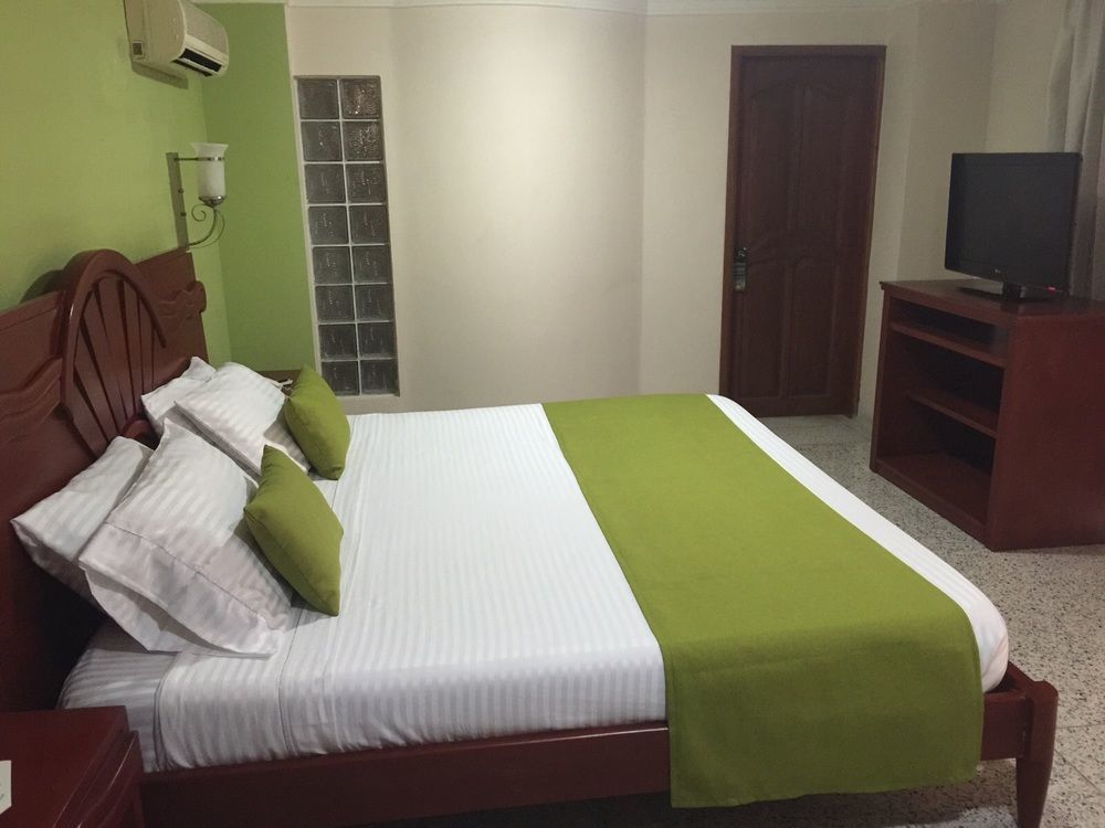 Hotel Caribe 79 Barranquilla  Bagian luar foto